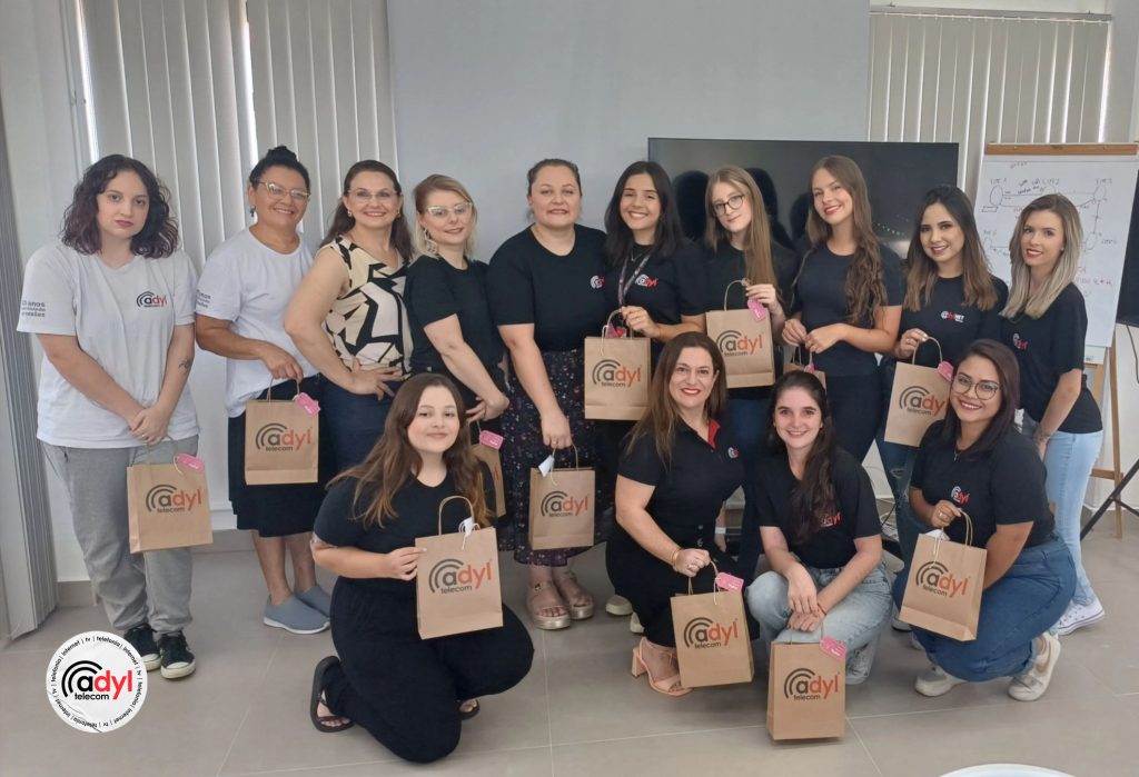Dia da Mulher para levantar a autoestima na Adyl Telecom