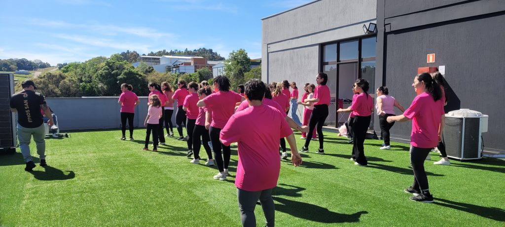OUTUBRO ROSA: Adyl promove manhã de conscientização entre colaboradoras